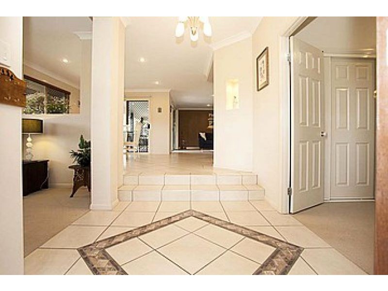 1 Coralbay Close, Thornlands QLD 4164