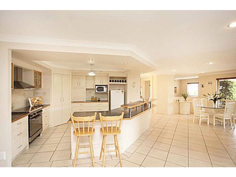 1 Coralbay Close, Thornlands QLD 4164