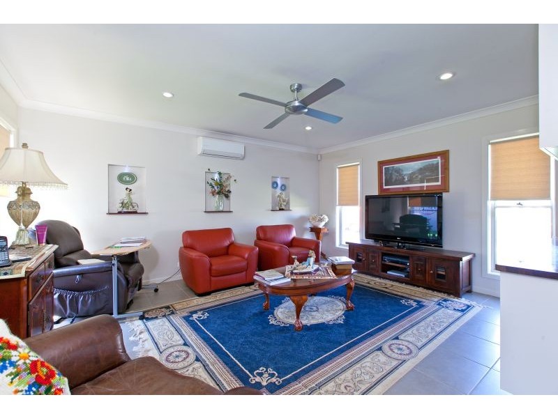 14 Daly Place, Redland Bay QLD 4165