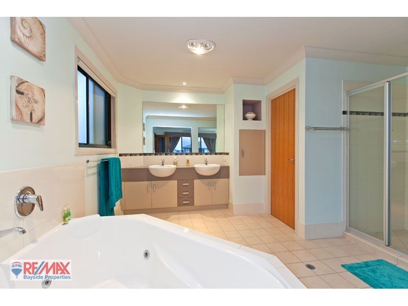 45 Waterville Drive, Thornlands QLD 4164