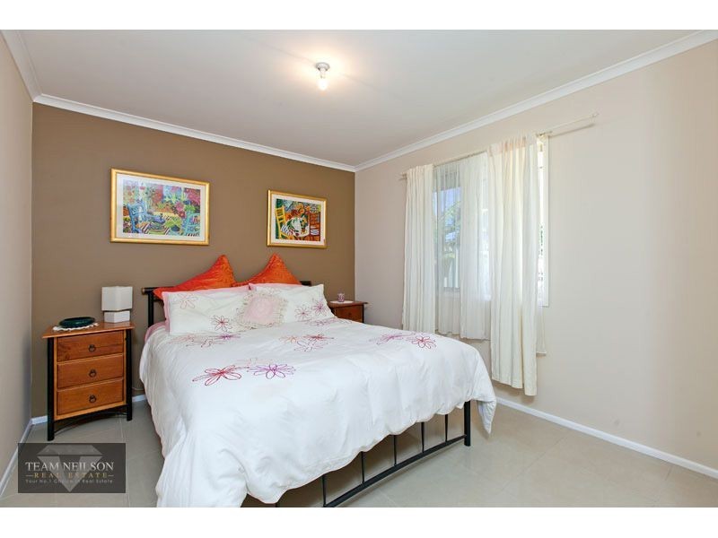 5 Elaine Place, Birkdale QLD 4159