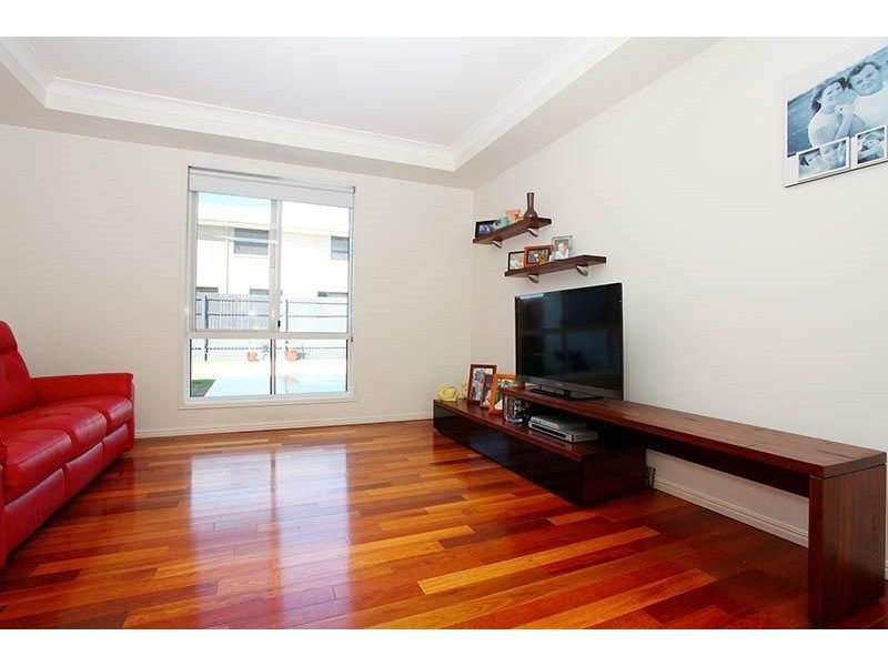 37 Parklane Rd, Victoria Point QLD 4165