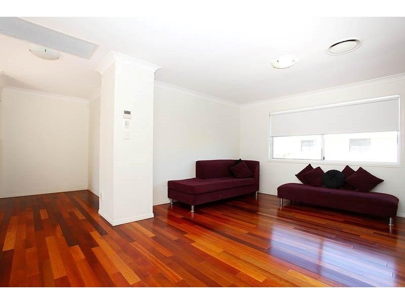 37 Parklane Rd, Victoria Point QLD 4165