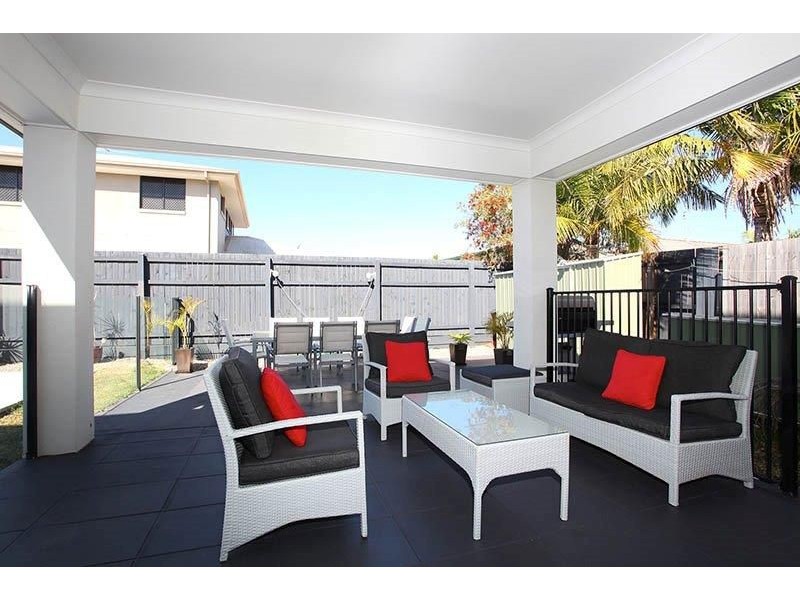 37 Parklane Rd, Victoria Point QLD 4165