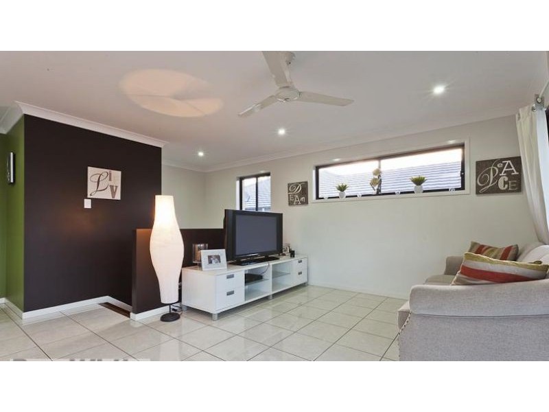1 Mill Street, Redland Bay QLD 4165