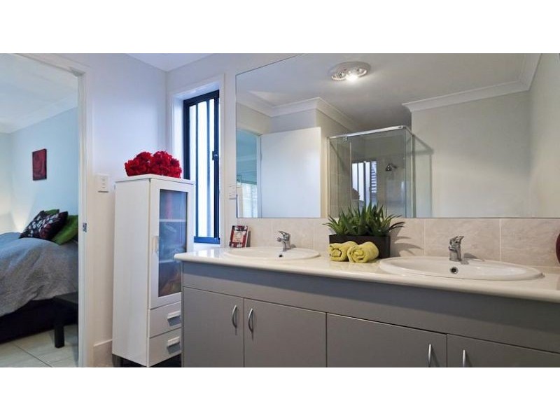 1 Mill Street, Redland Bay QLD 4165