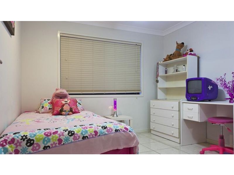 1 Mill Street, Redland Bay QLD 4165