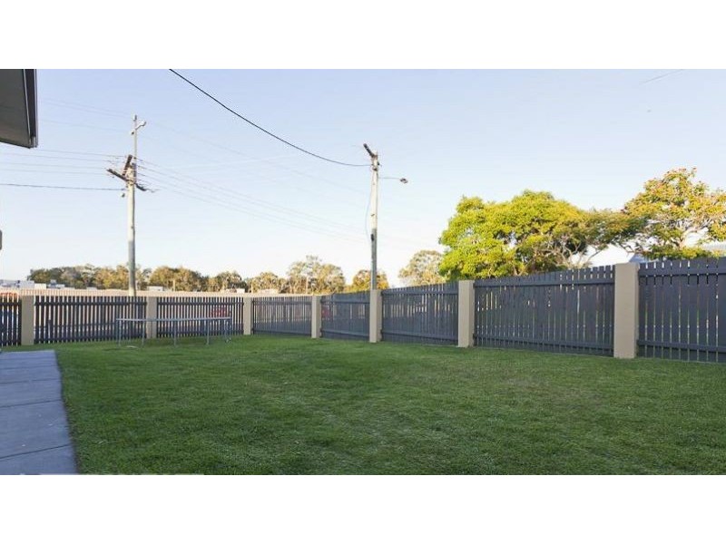 1 Mill Street, Redland Bay QLD 4165