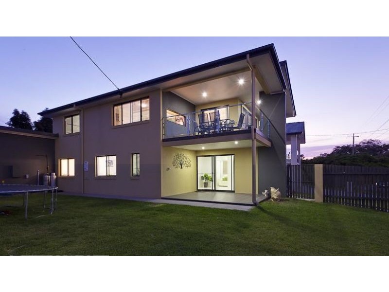1 Mill Street, Redland Bay QLD 4165