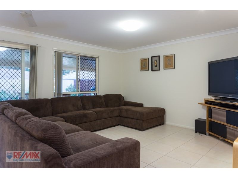 11 Lamb Cl, Victoria Point QLD 4165