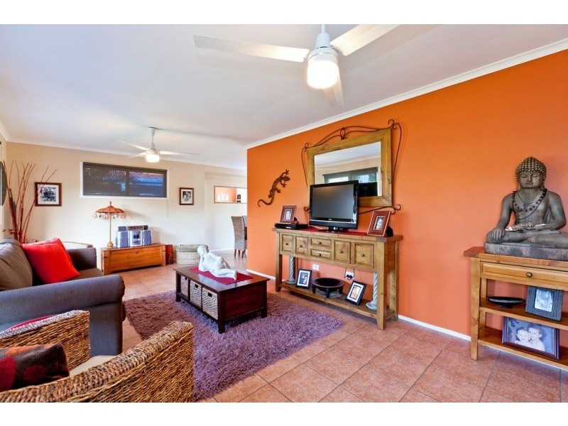 27 Waratah Avenue, Victoria Point QLD 4165