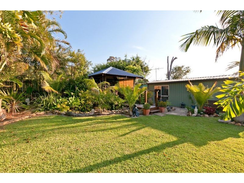 27 Waratah Avenue, Victoria Point QLD 4165