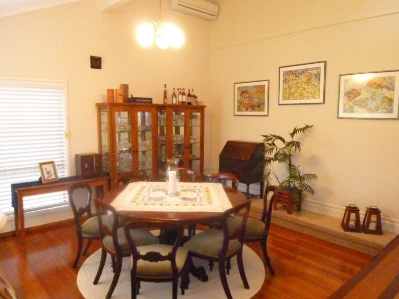 4 Waterford Crescent, Ormiston QLD 4160