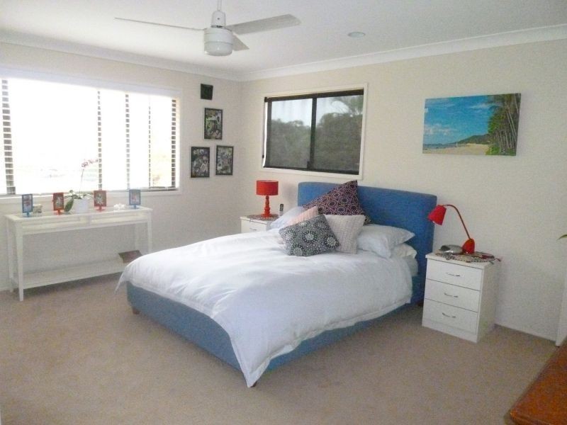 4 Waterford Crescent, Ormiston QLD 4160