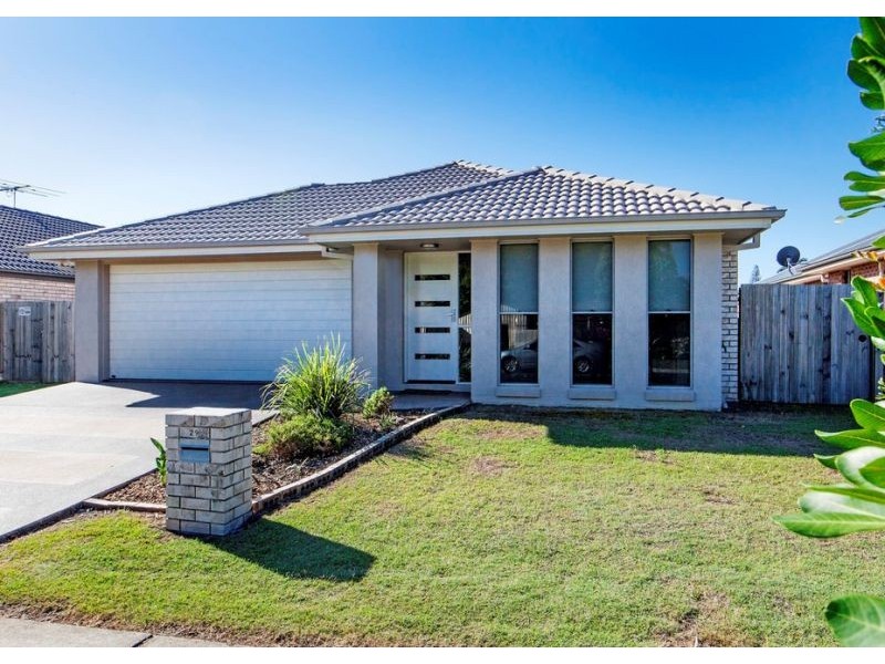 29 Stradbroke Street, Redland Bay QLD 4165