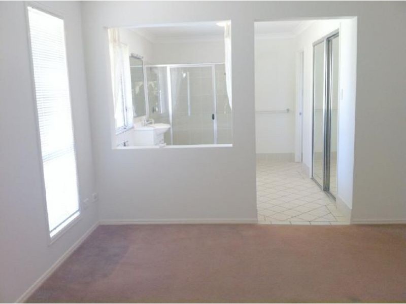 7 Karinya Court, Redland Bay QLD 4165