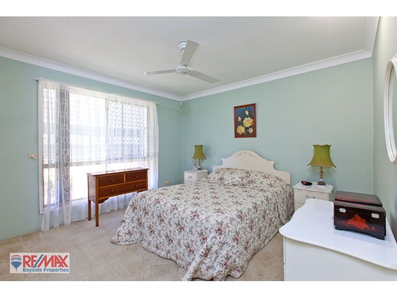 24 Meredith Place, Redland Bay QLD 4165