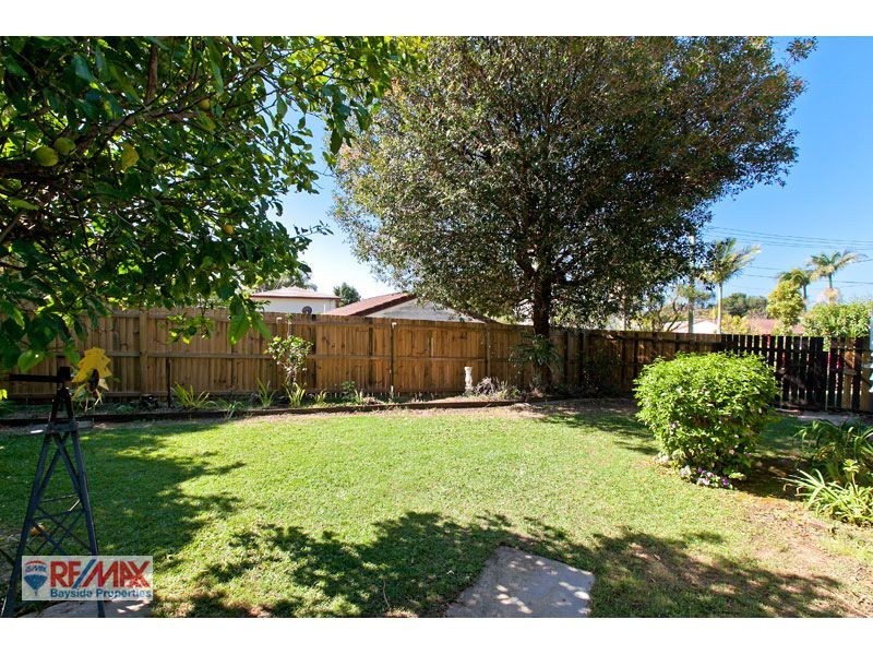 24 Meredith Place, Redland Bay QLD 4165