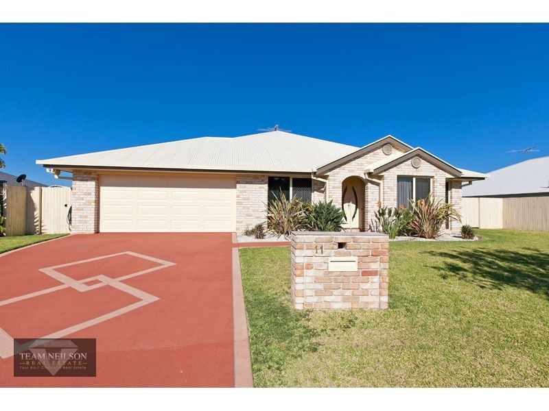 11 Forrest Street, Redland Bay QLD 4165