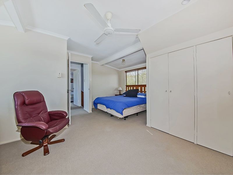 4 Birdwood Road, Birkdale QLD 4159