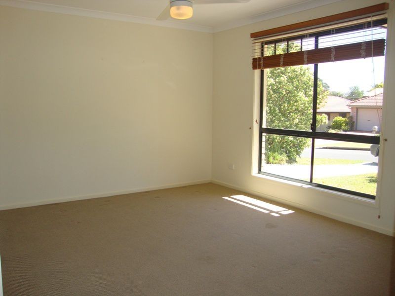 25 Lucy Ct, Ormiston QLD 4160