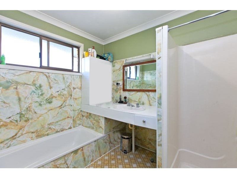 3 New Road, Manly QLD 4179