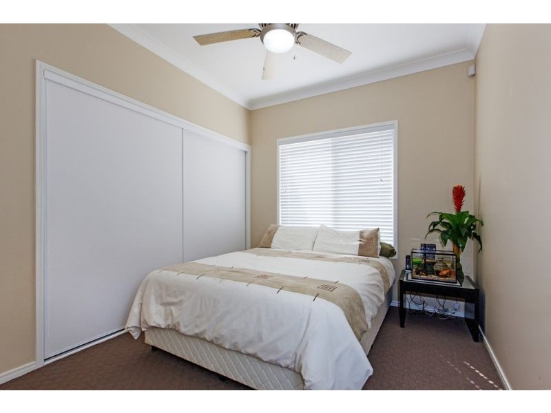 8 Elysian Street, Victoria Point QLD 4165