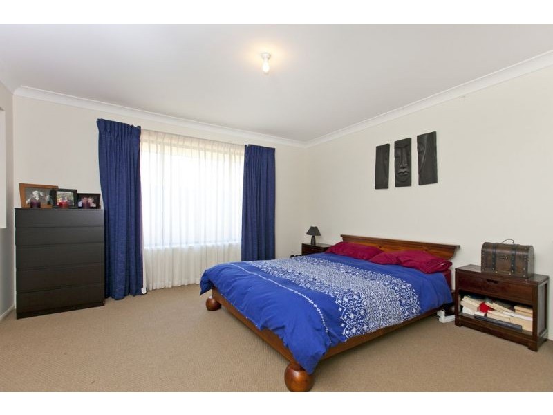 20 Syracuse St, Redland Bay QLD 4165