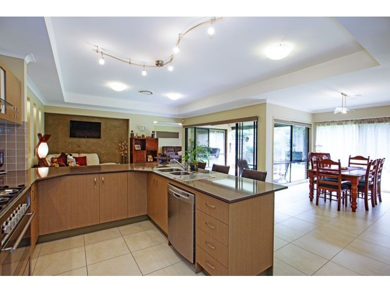 25 Dalston Street, Wellington Point QLD 4160