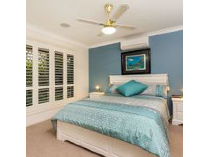 40 The Boulevard, Redland Bay QLD 4165