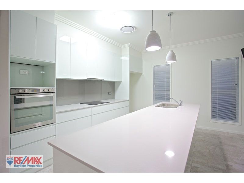 13 Woodlands Drive, Thornlands QLD 4164