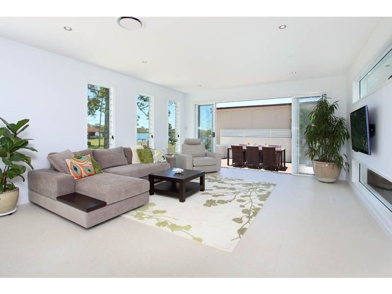 5 White Street, Victoria Point QLD 4165