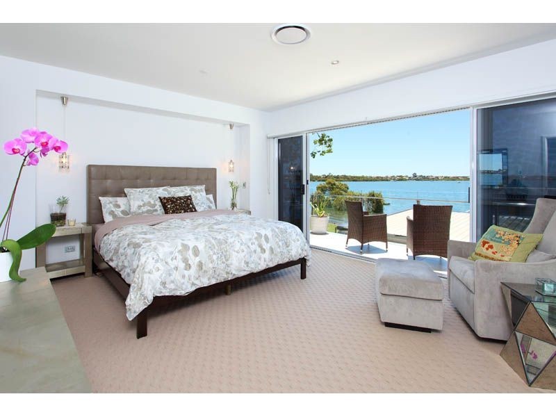 5 White Street, Victoria Point QLD 4165