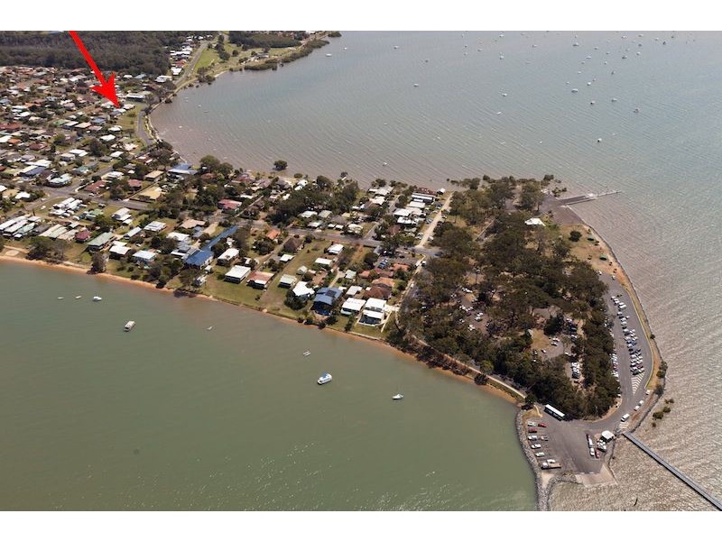 9 Wilsons Esplanade, Victoria Point QLD 4165