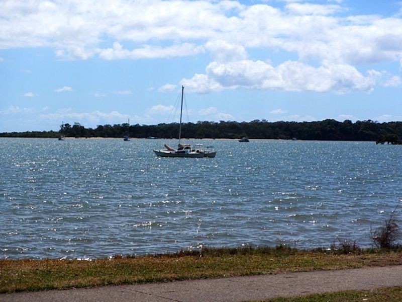 9 Wilsons Esplanade, Victoria Point QLD 4165