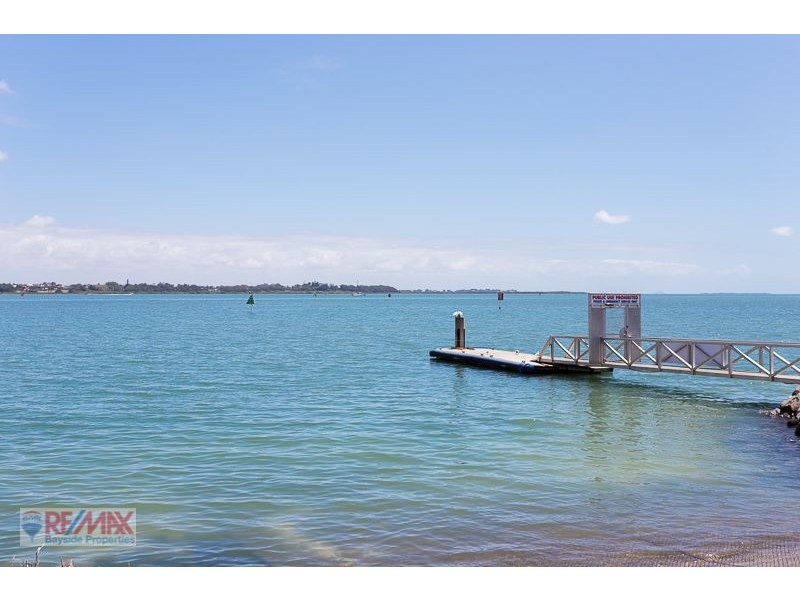 42 Littleshore Street, Cleveland QLD 4163