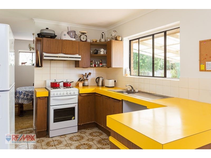 42 Littleshore Street, Cleveland QLD 4163