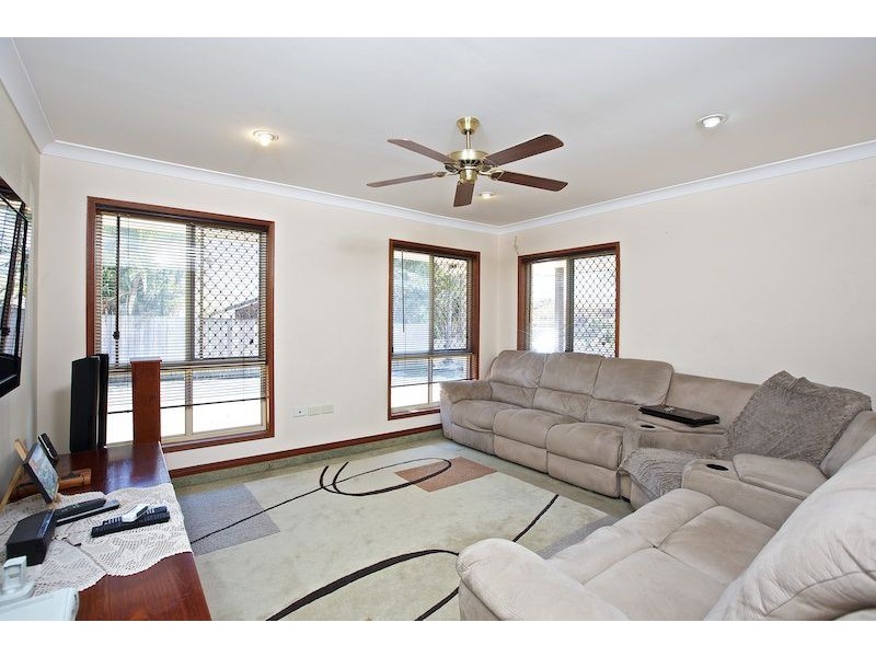 3 Goldcrest Court, Birkdale QLD 4159