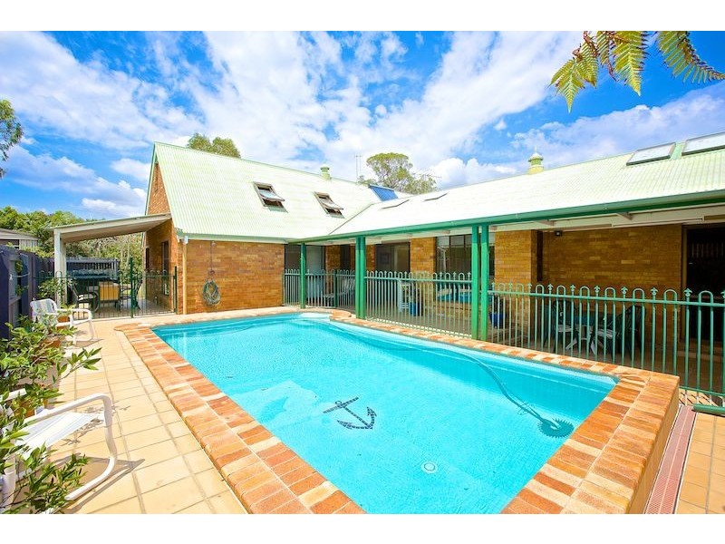 90 Dorsal Drive, Birkdale QLD 4159