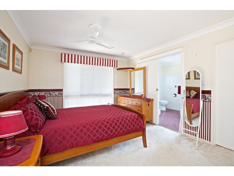 90 Dorsal Drive, Birkdale QLD 4159