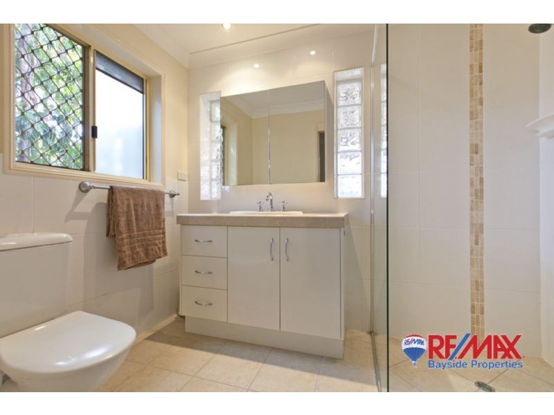 7 Swordfish Crt, Birkdale QLD 4159