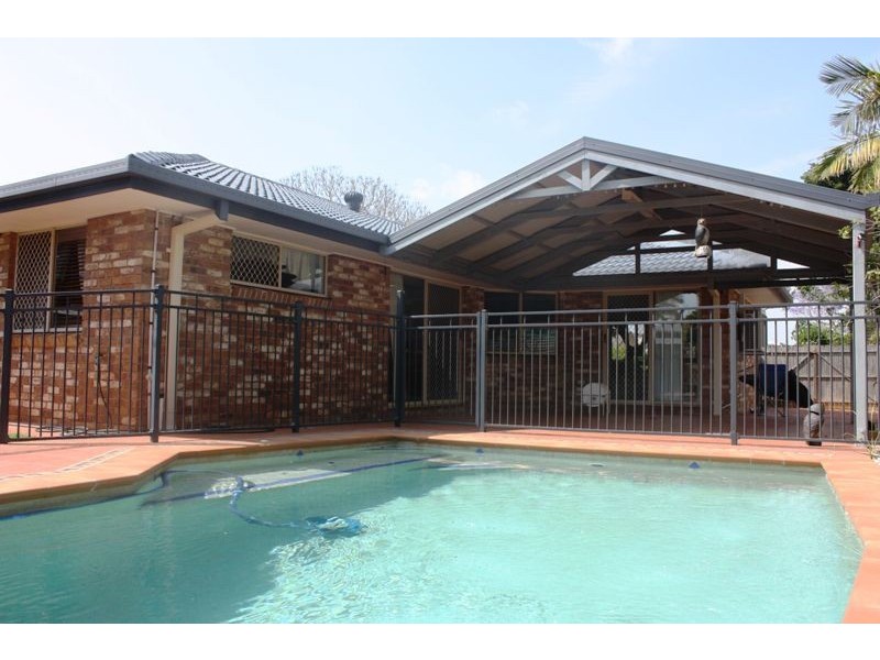18 Nottingham Drive, Victoria Point QLD 4165