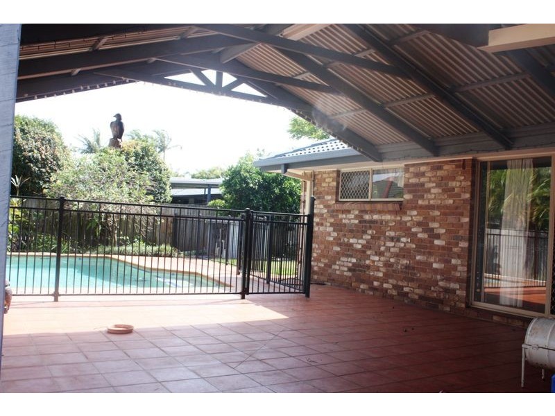 18 Nottingham Drive, Victoria Point QLD 4165