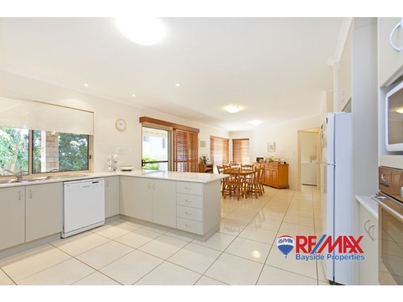 26 Waterville Dr, Thornlands QLD 4164