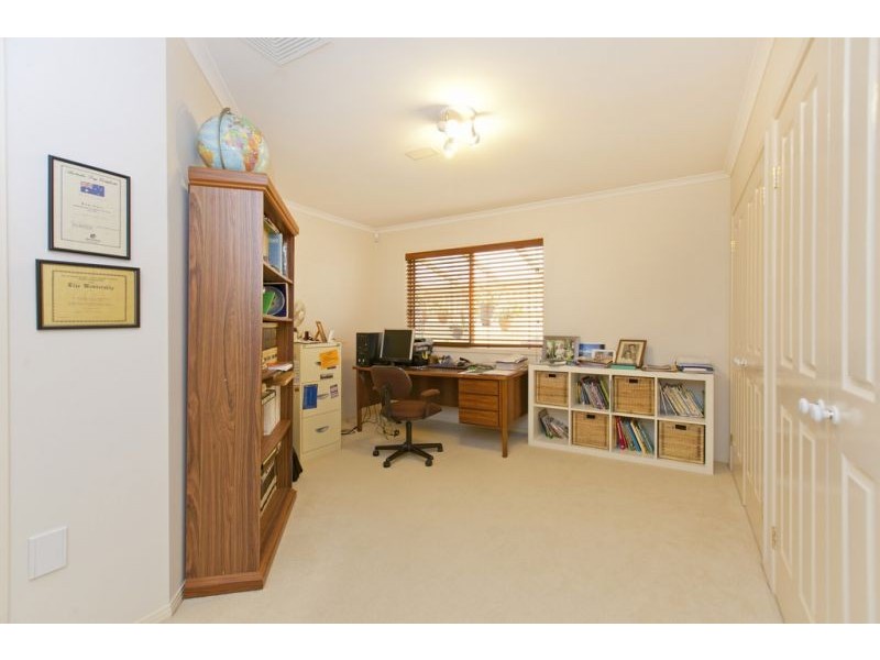 26 Waterville Dr, Thornlands QLD 4164