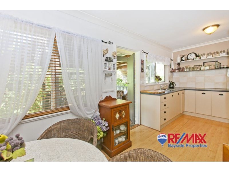 4 Daveson Rd, Birkdale QLD 4159