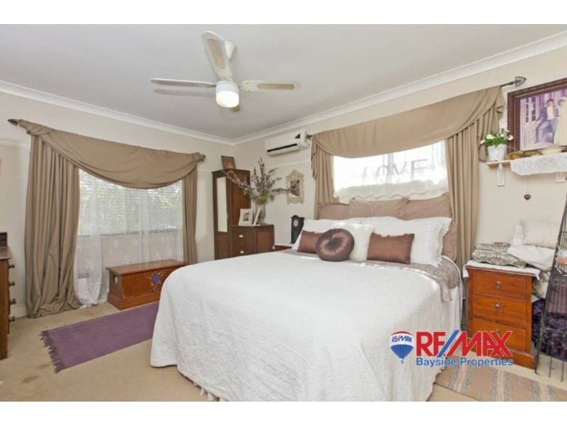 4 Daveson Rd, Birkdale QLD 4159