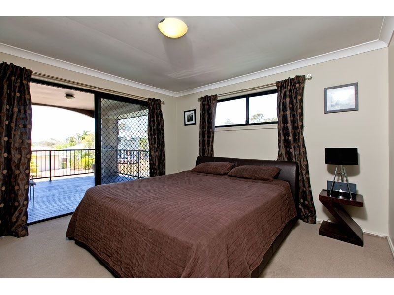 3 Seabrae Drive, Redland Bay QLD 4165