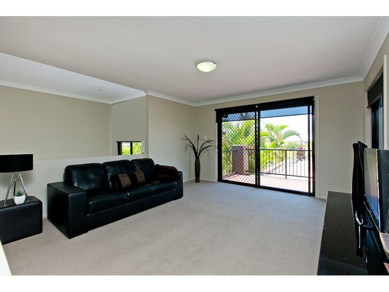 3 Seabrae Drive, Redland Bay QLD 4165