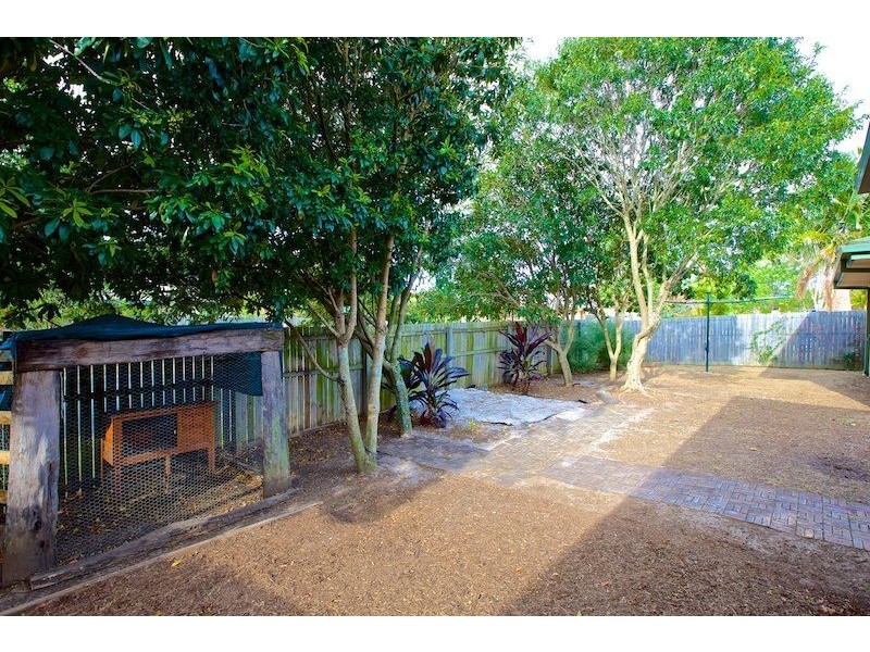 2 Hilliards Park Drive, Wellington Point QLD 4160